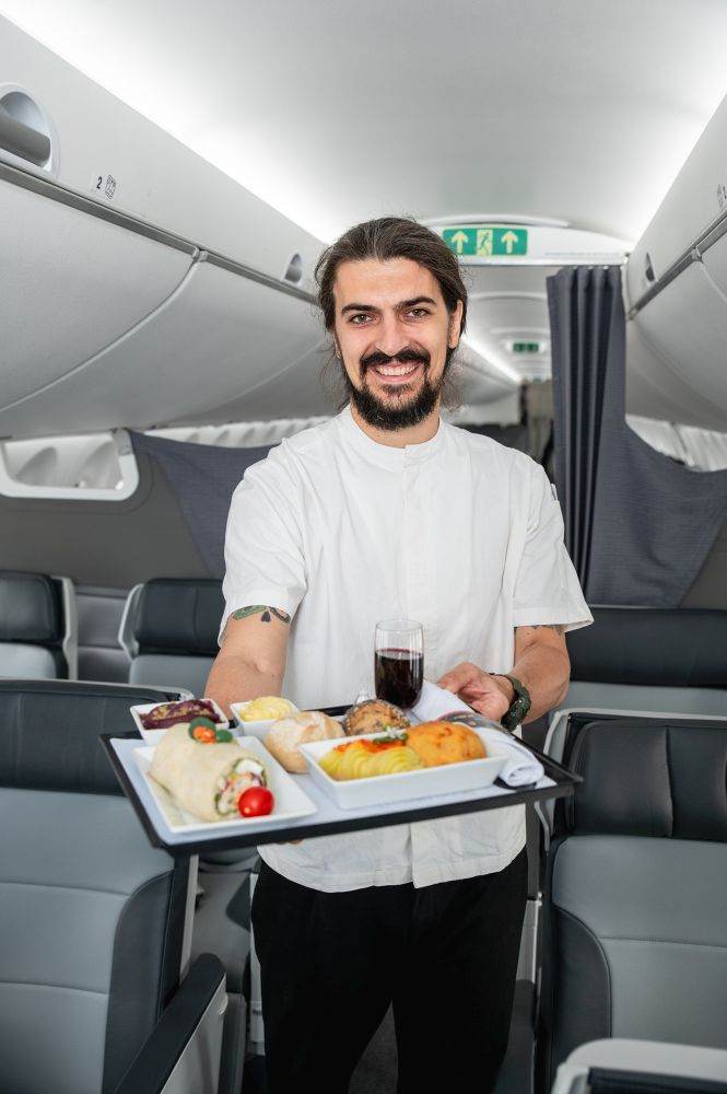 Cum arată meniurile all inclusive disponibile în premieră la bordul aeronavelor AnimaWings